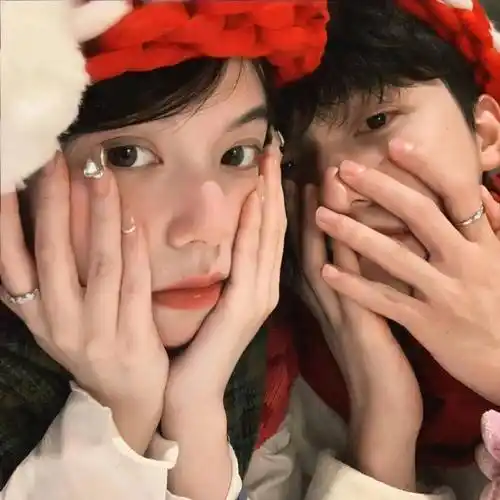 情头丨高级感情头ins超甜宠溺不明显情侣头像