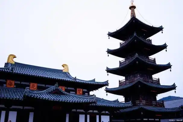 寒山寺的名称来源于哪里