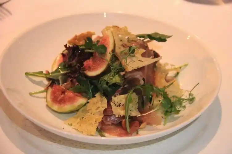 quayside salad $ 138