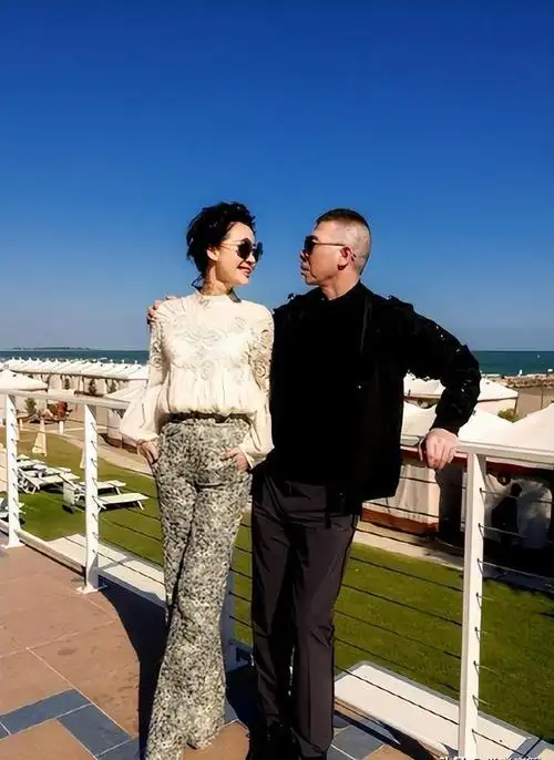 4段情史中2个男人为她离婚,54岁的女神许晴,为何单身至今