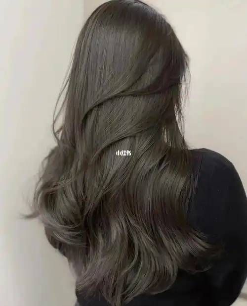 薄荷青灰色不用褪色也可以染的灰色系显白