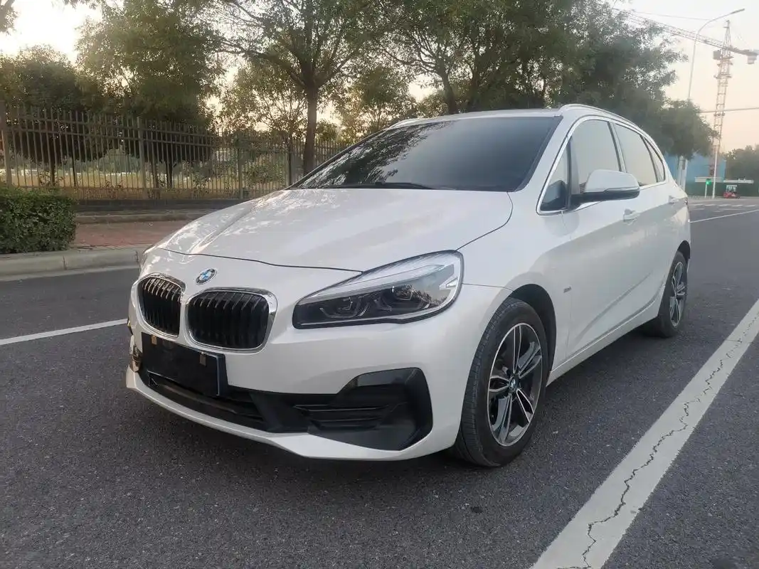 新到宝马2系218i尊贵型运动套装最高配.新到宝马2系218 - 抖音