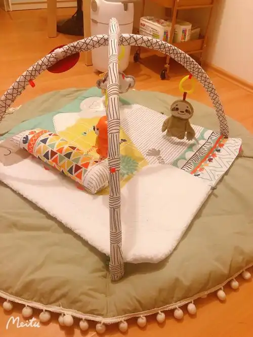 爬爬垫fisher price· 婴儿床 90x40 ,床围 sterntaler, 床铃挂式纯