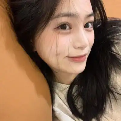 素颜比较真实的头像女高清照片_女生头像_头像屋