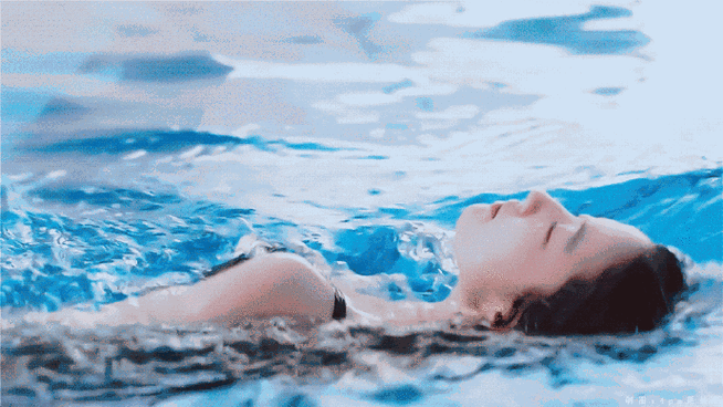 刘亦菲#一起和刘教练游泳吗