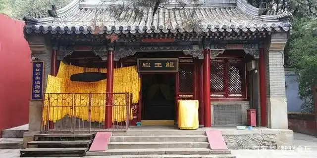 北京第一寺,名副其实的皇家寺院,被武警镇守,全国仅此一家