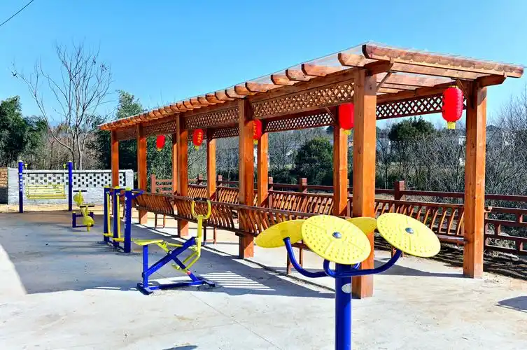 来看最美的乡村——马回岭镇秀峰社区程家河新农村