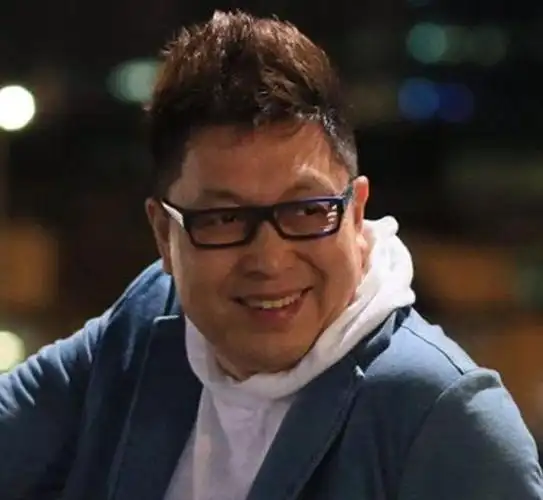 黑妮比王为念大多少