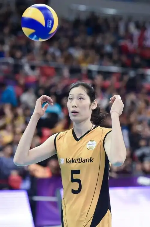 张锦文:花洒一事自毁前程,被国家队开除后表示:对不起郎指导