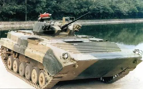 图文:改型86式步兵战车已批量装备部队