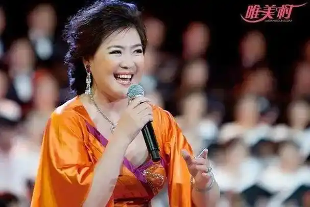 歌唱家万山红歌唱技巧优缺点分析及学习注意事项