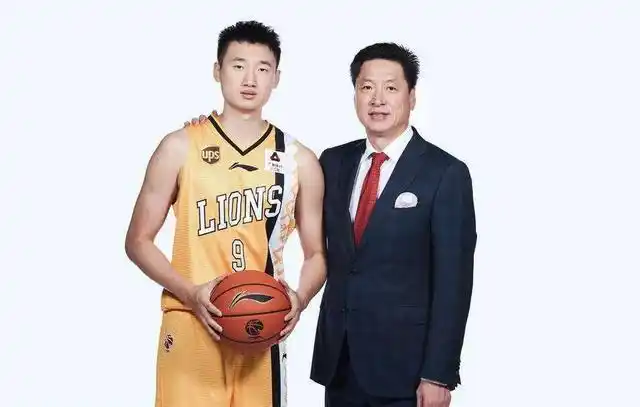 李京龙确实坑爹,攻守两端全面失衡,广厦输球原因有三