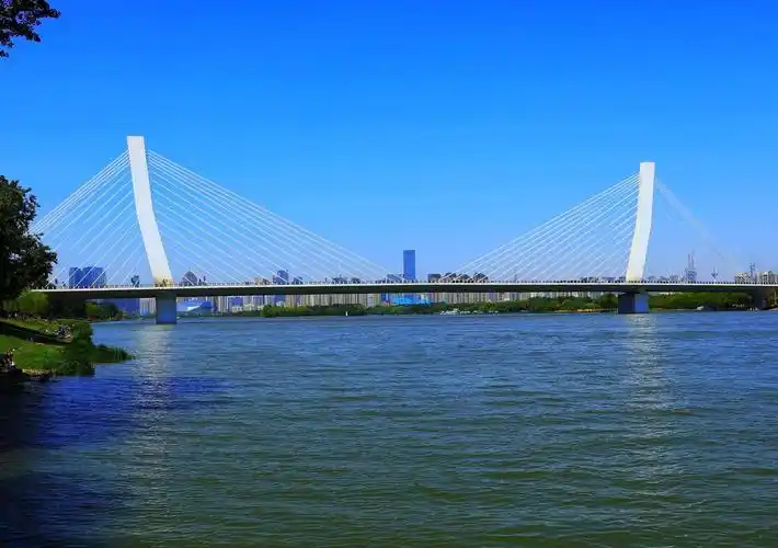 众志成城,共抗疫情!美篇;家乡沈阳母亲河,一河两岸风光.简编2019年摄: