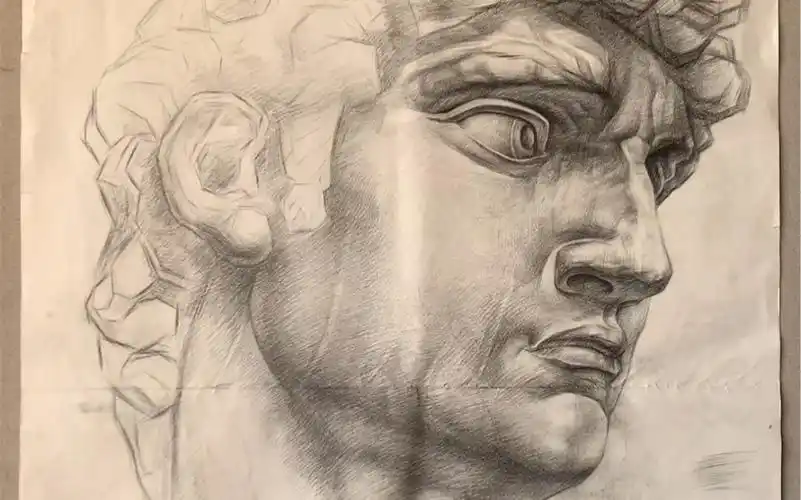没画完的大卫素描石膏像