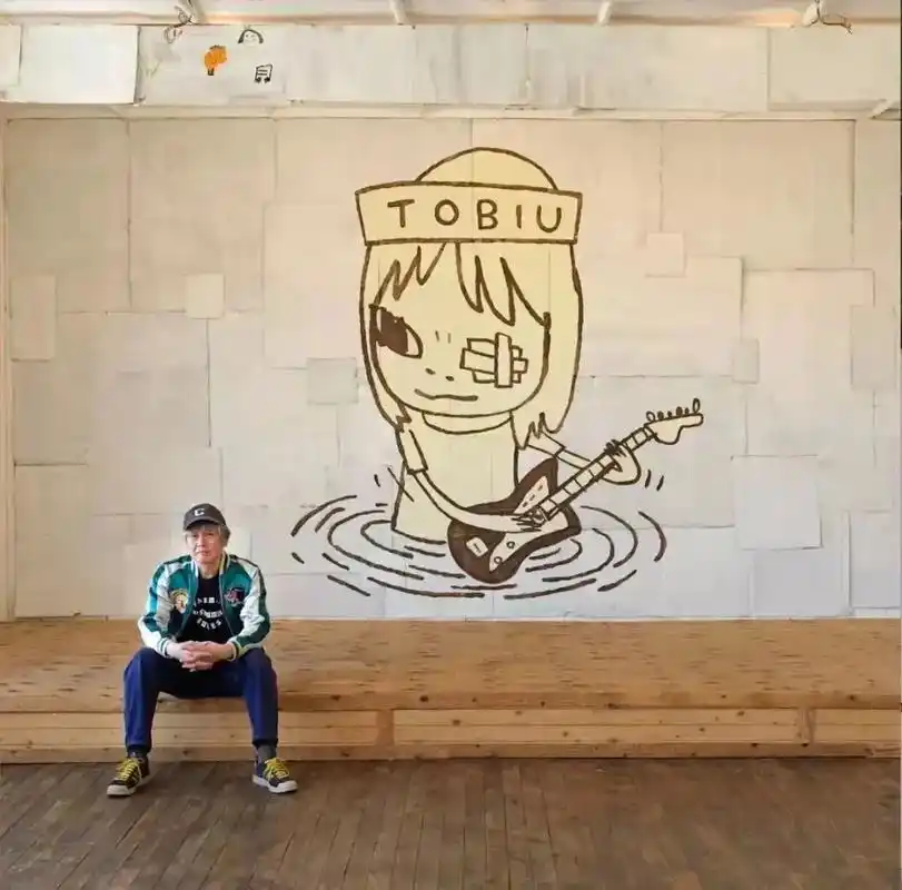 日本艺术家-奈良美智笔下的"大头娃娃"#奈良美智 - 抖音