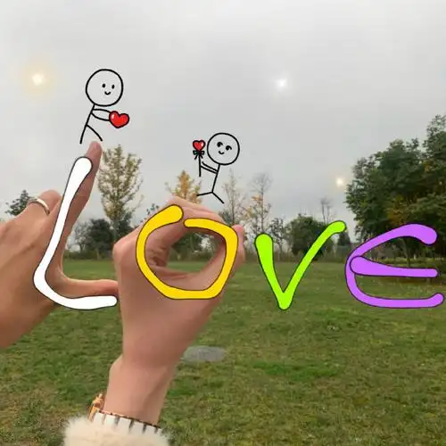 情侣拍照新手势