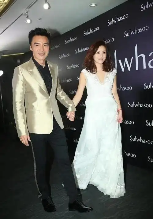 回顾钟镇涛我这辈子正确的决定就是拒绝与前妻章小蕙复婚