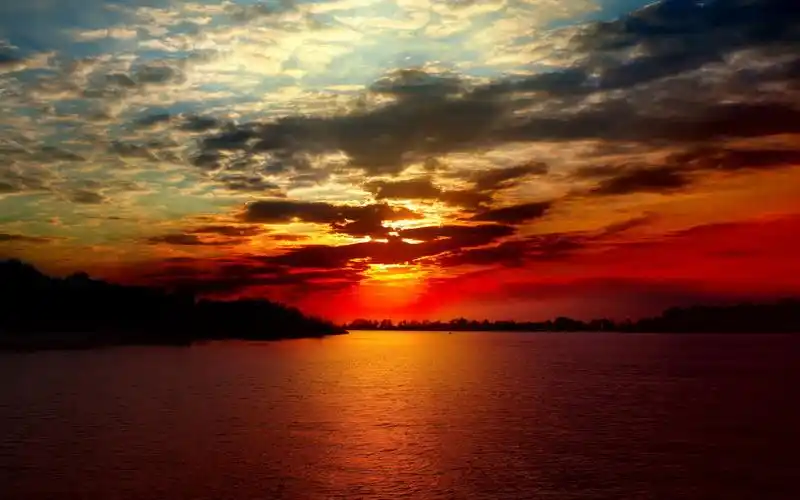 美丽彩色的霞光唯美夕阳风景