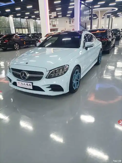 奔驰c260轿跑
