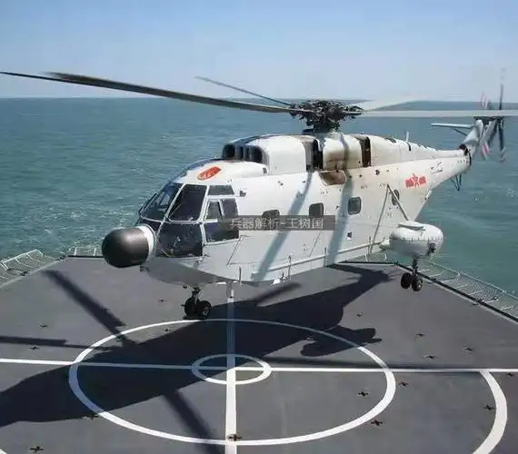 中国075两栖攻击舰两年前开工!排水量4万吨,载机超过30架