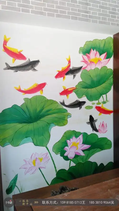 小小河边鱼新店装修墙体彩绘,荷花手绘墙,郑州手绘墙
