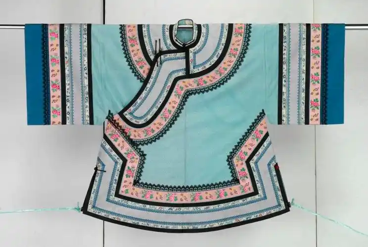 "有章服之美,谓之华",国博呈现立体"古代服饰简史"