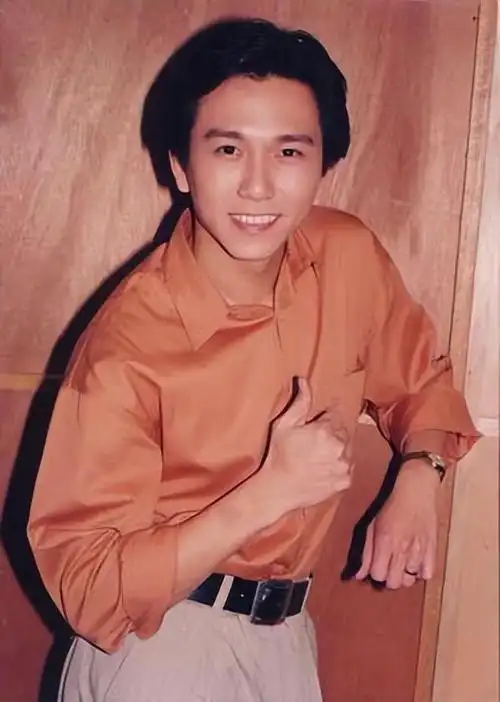 温兆伦离异(温兆伦经历2婚2离后)(15)