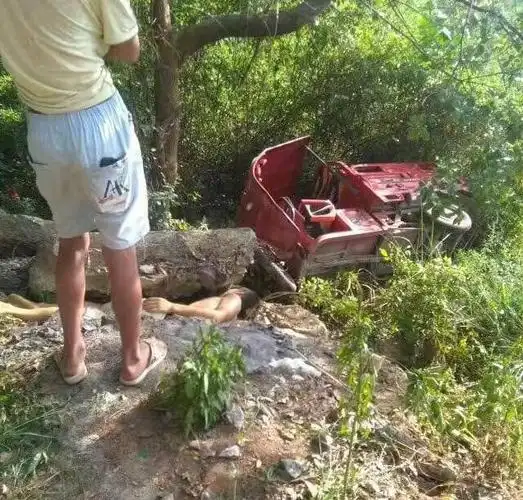 全州黄沙河镇一男子尸体僵硬无人发现!车祸致当场死亡,现场惨不忍睹.