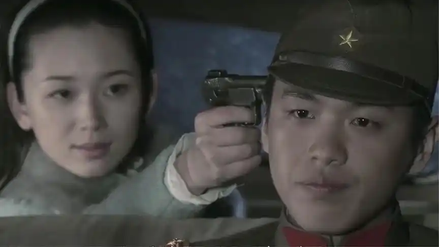 b刷电视剧 1.3万次播放 09:54 重案六组3:警察