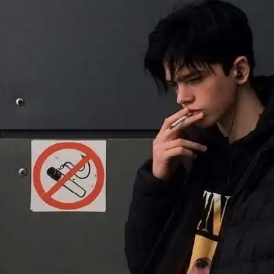 念欧美帅气酷炫成熟男生头像