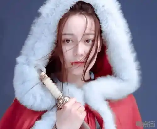 李长歌明明是李建成亲生女儿,却为何不受待见?