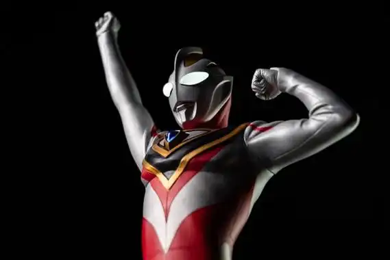 真的杰作系列plus盖亚奥特曼v2登场造型