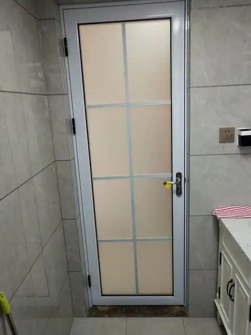 卫生间的门怎么选购?