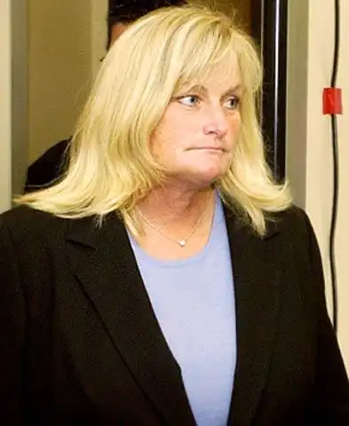 杰克逊前妻打破沉默 计划争夺孩子的监护权