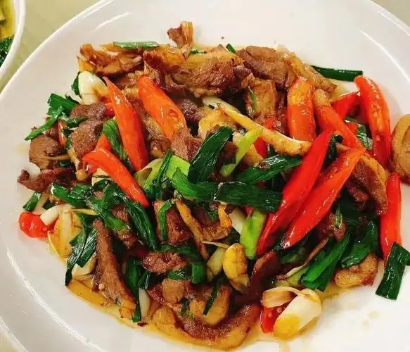 大蒜炒羊肉图片