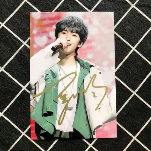 《时代少年团严浩翔亲笔签名照送闺蜜送朋友送亲人送同学严浩翔周边