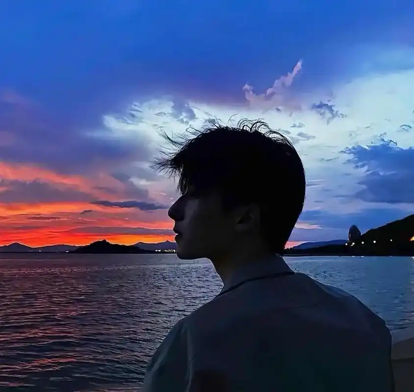 帅气男生头像 - 王豪杰 - 抖音