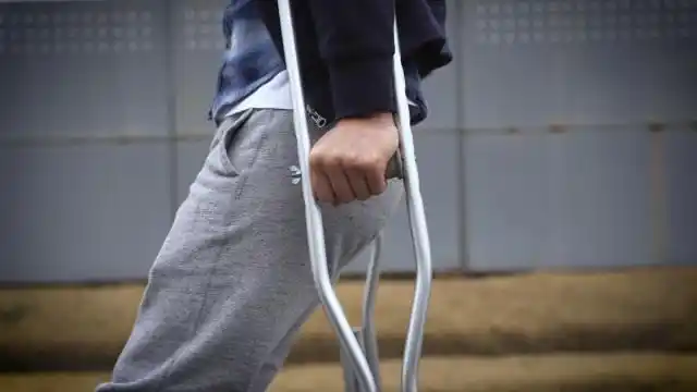 短视频-瘸子的正确出行方式