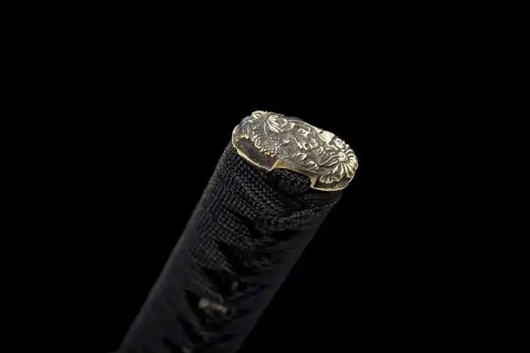 菊花短刃花纹钢烧刃武士刀