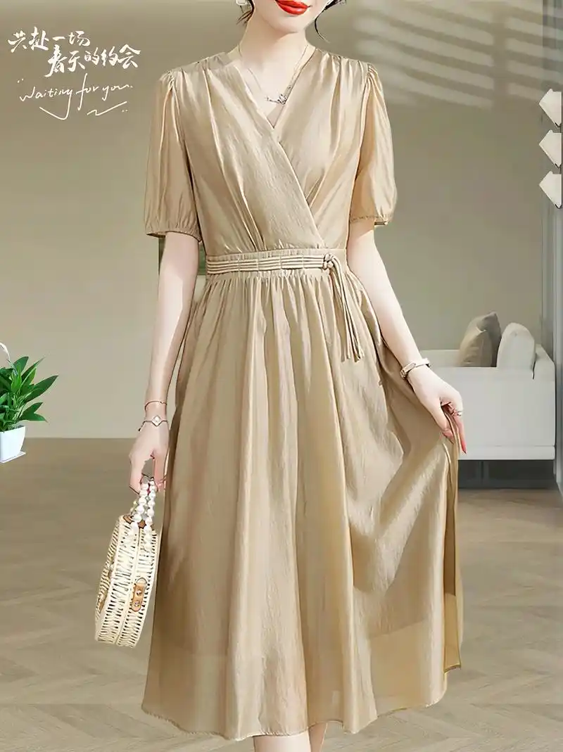 桑蚕丝连衣裙真的太美了!今年流行的高级感时尚裙子