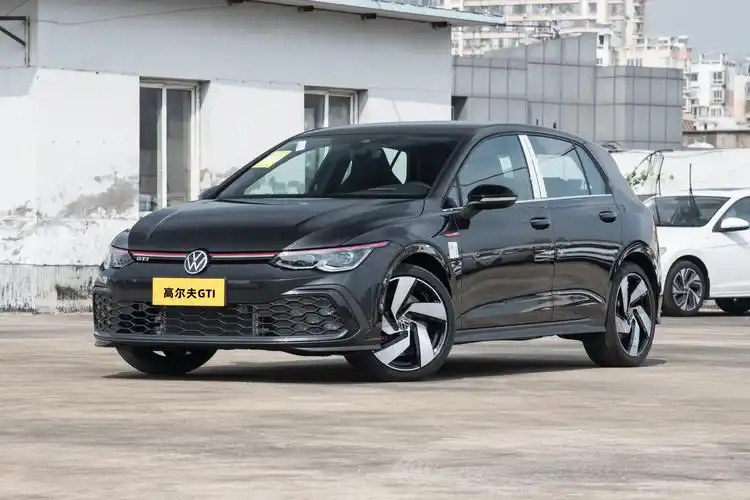 2023款大众高尔夫gti上市,2.0t动力/7.1秒破百,售价22.98万元