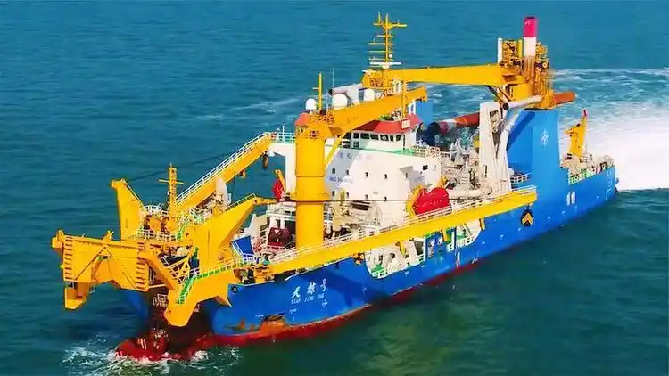 "造岛神器"天鲸号回国 历时5年完成"一带一路"沿线建设任务