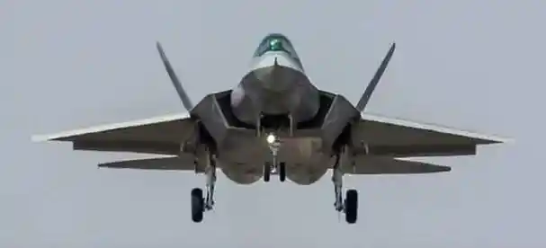 fc31战斗机参与第十八届迪拜航展中航有意将其打入中东市场