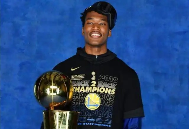 他曾随勇士夺两冠,10天短约藏玄机|泰伦斯·琼斯|老鹰|马特奥·达米安