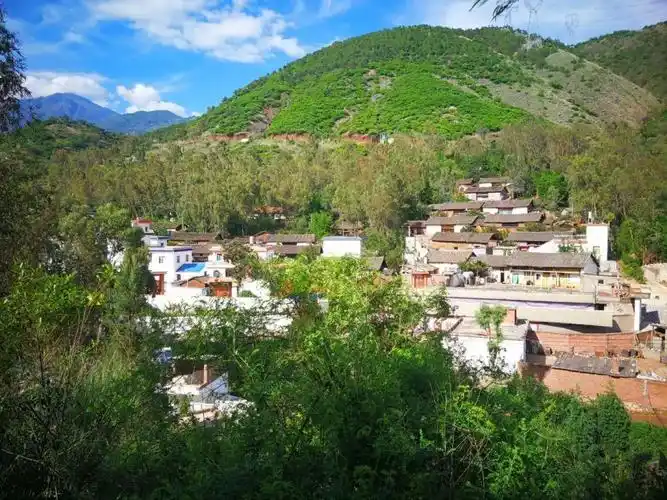 东川铜都街道小牛厂村全力打造美丽宜居乡村