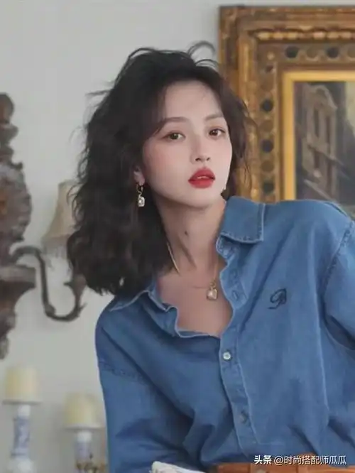 女人上了年纪后,还是留"齐肩烫发"最洋气减龄,还特别显脸小|卷发|发型