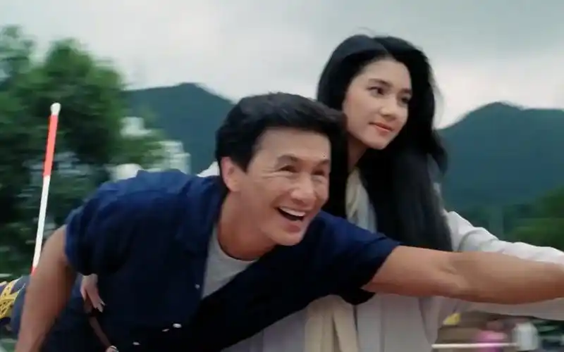 ost两个寂寞人歌神许冠杰洪欣女神颜值巅峰新半斤八两1990原版插曲