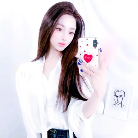 情侣头像分开的各一张爱一个能让你快乐的人