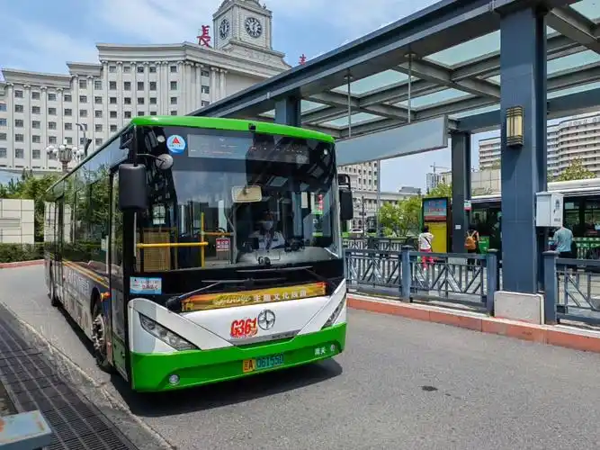 使用北方bfc6109gbev5型纯电动客车,单程12