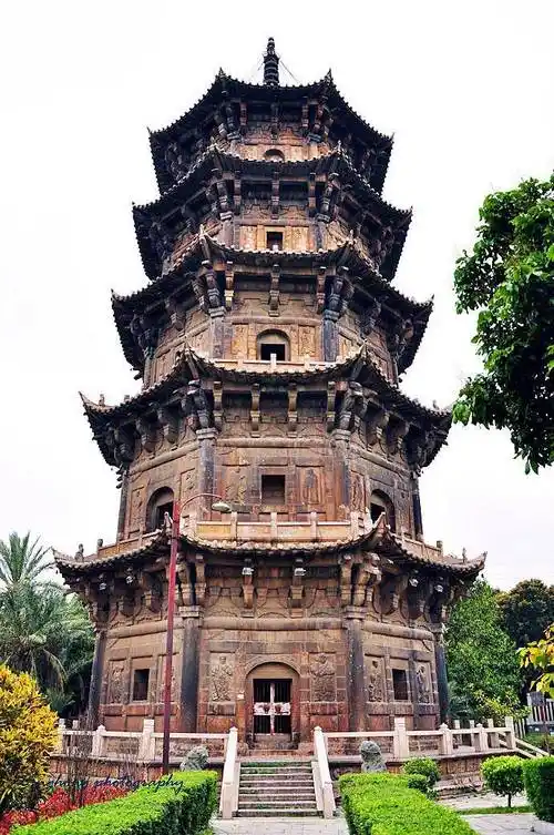 福建泉州开元寺内的什么塔(镇国塔和仁寿塔简介)-风水人